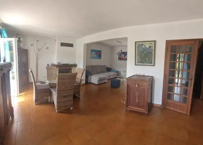 Mas Provencal 8 Pers, Air-conditioned Private Pool