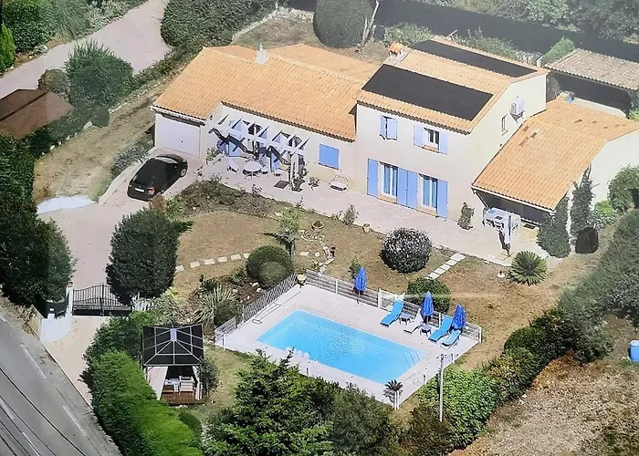 Mas Provencal 8 Pers, Air-conditioned Private Pool Villa